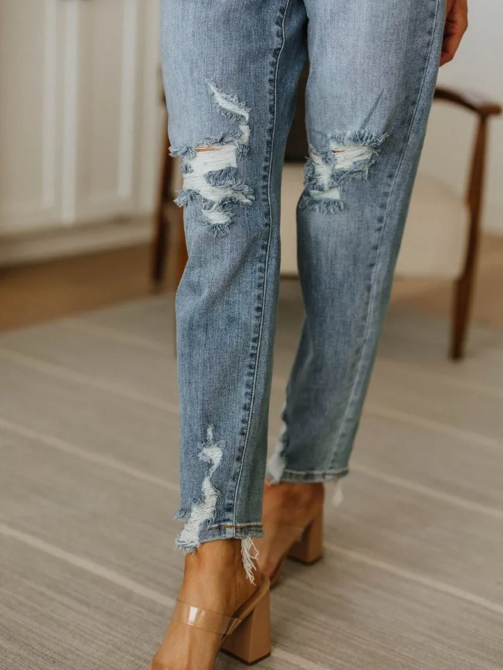 JUDY BLUE High Rise Distressed Button Fly Boyfriend Jeans | Size: 0/24 - Picture 3 of 12